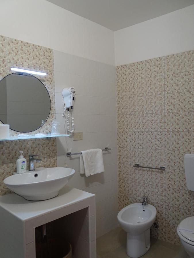 B&B Vinci Noto Buitenkant foto