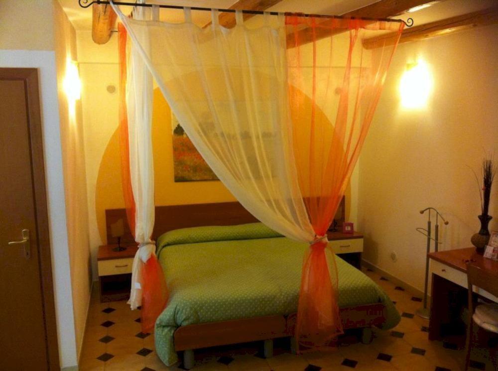 B&B Vinci Noto Buitenkant foto
