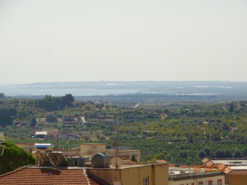 B&B Vinci Noto Buitenkant foto